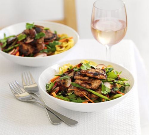 Sticky pork & radish noodles